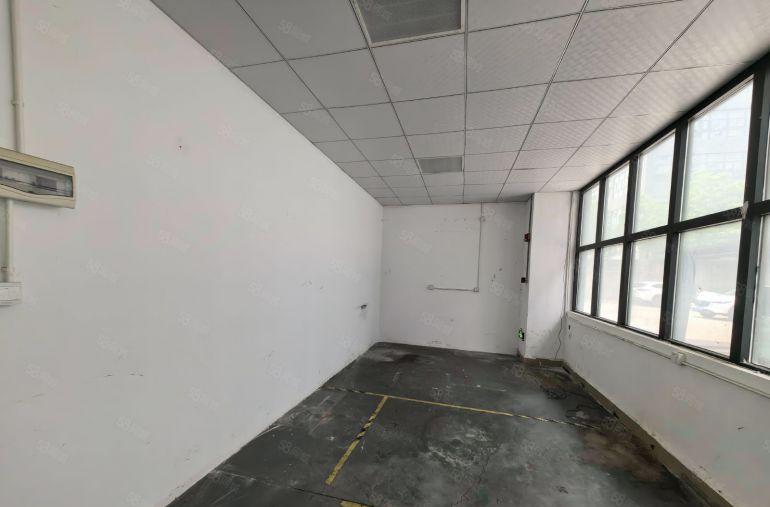 带现成行车惠阳新圩独门独院滴水8米2400平方钢结构厂房出租