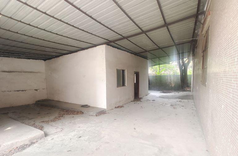 无行业限制独门独院长布独门独院800平钢构厂房