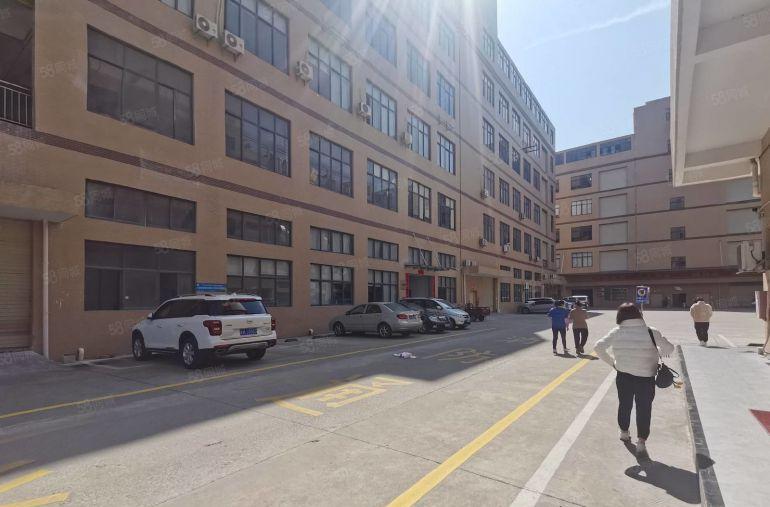 新圩镇隆带全新装修厂房1600平一楼1200平水电齐全招租