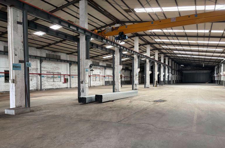 独院3000平13块厂房仓库出租现成水电带4部行车可分租。