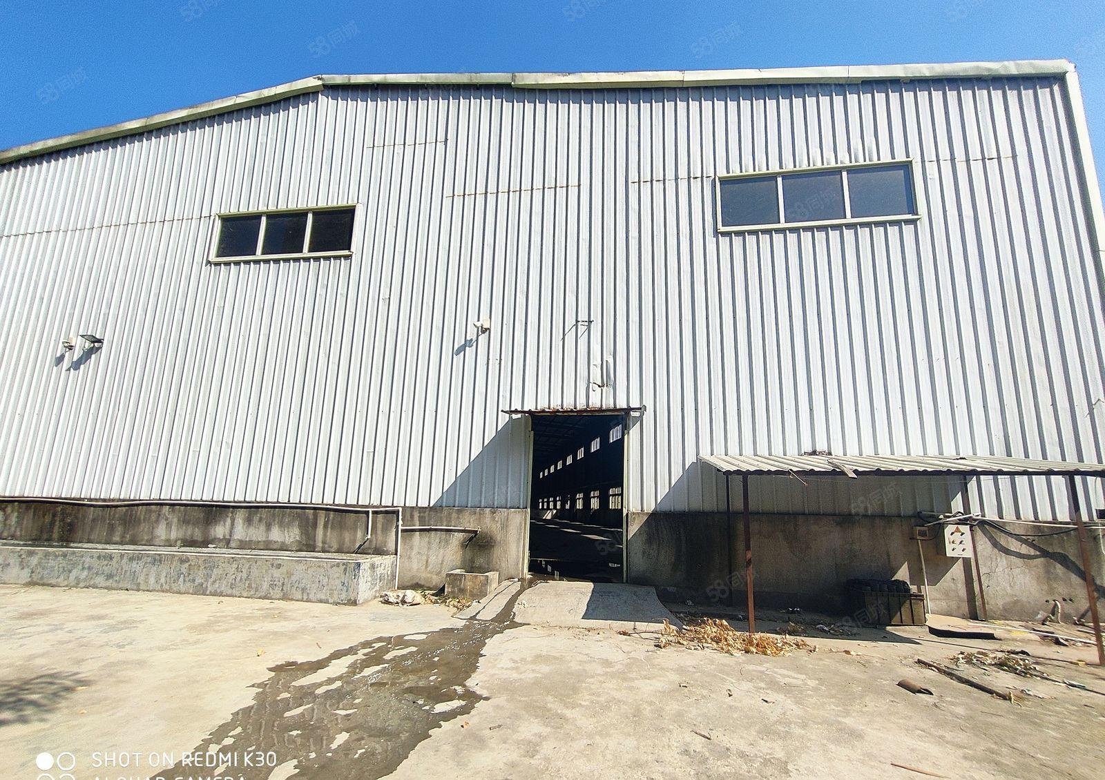 独门独院钢构，方便进出大车，滴水10米，证件齐全。