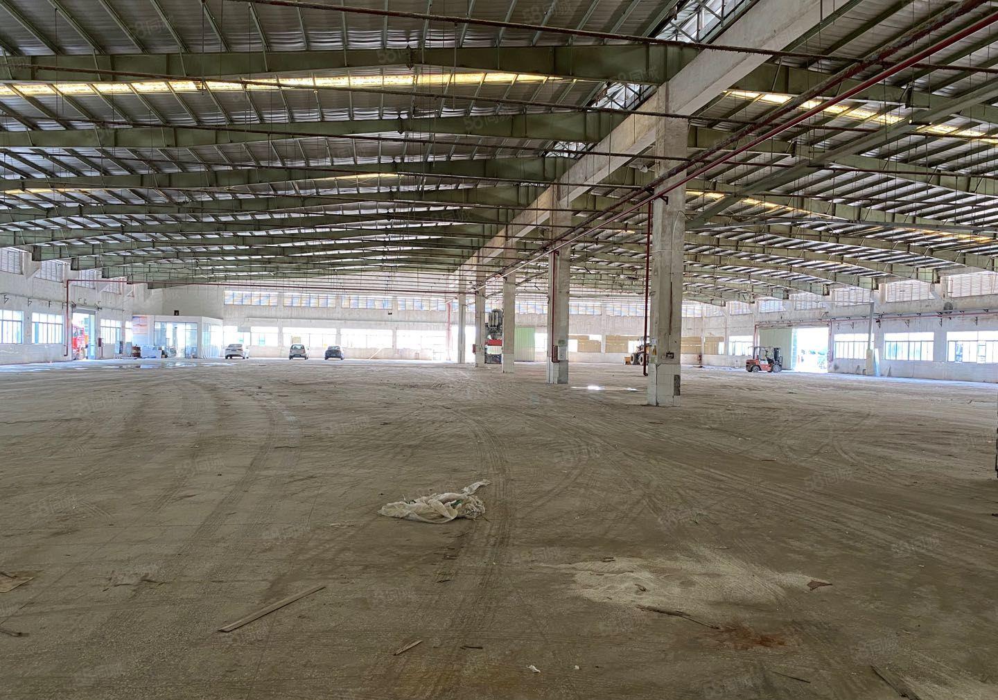 惠州镇隆红本砖墙到顶钢构厂房9600平方带消防喷淋，可分租