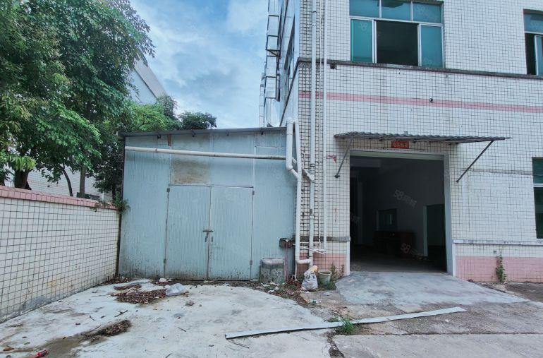 三和嘉民物流园对面一楼铁皮房出租