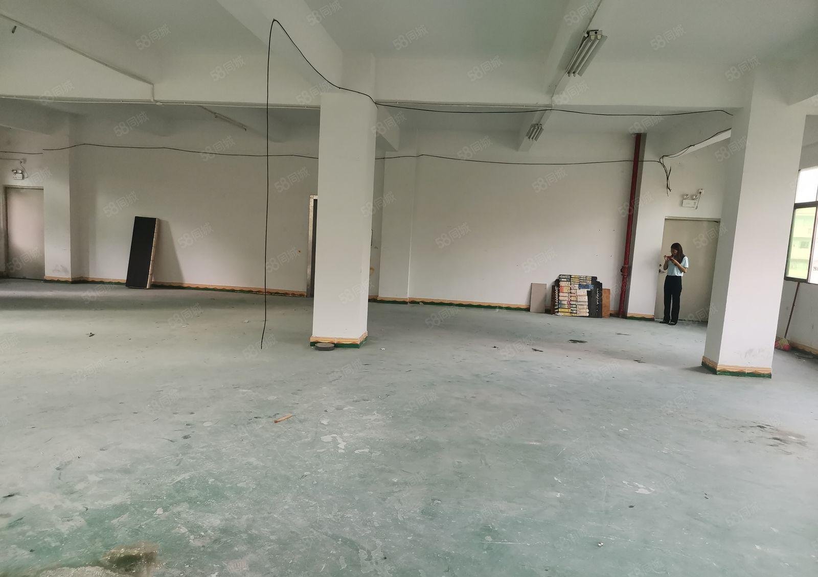 惠阳秋长新塘黄埔学校旁边带地坪漆楼上400平出租