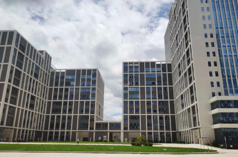 惠阳三和8块厂房出租大小可分租一楼带牛角好招工靠近高速出口。