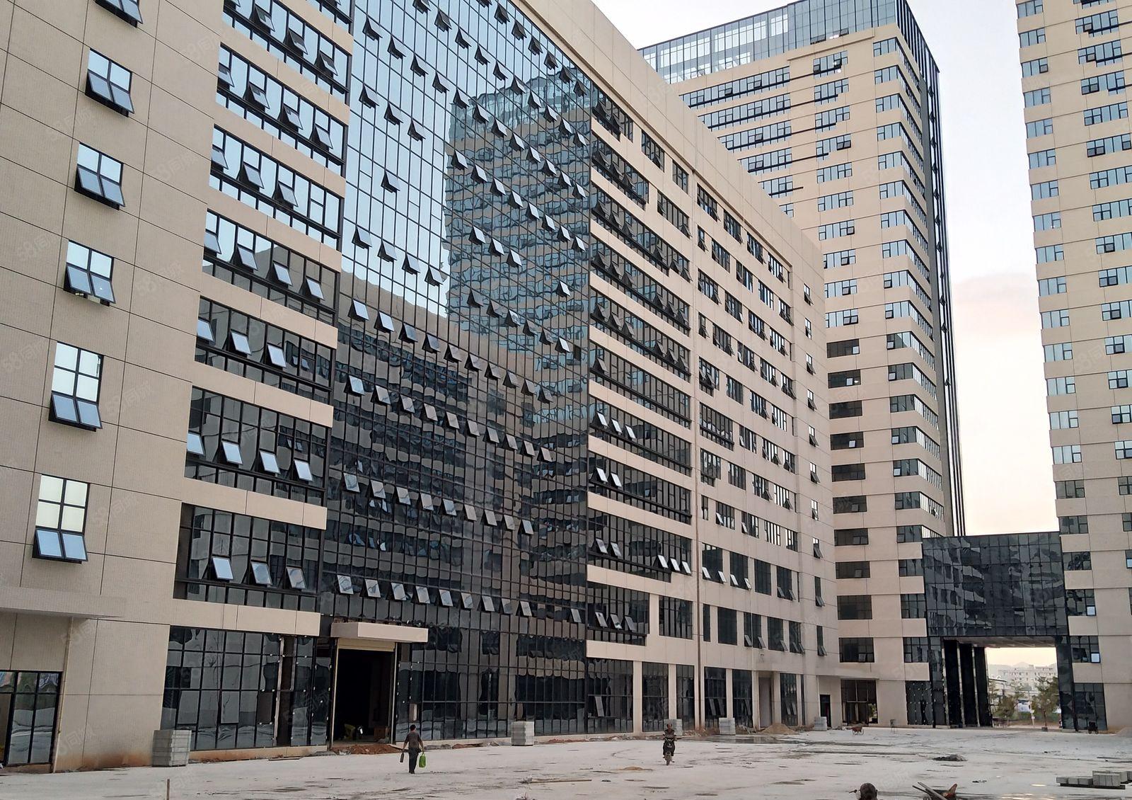 10万平方高新科技园招租（1000平米起分租）