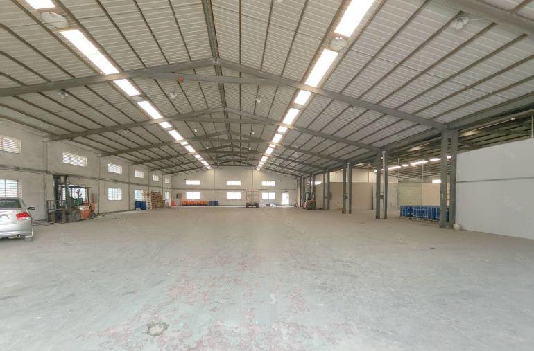 秋长独院2000平原房东6.5米钢构厂房仓库出租1500空地