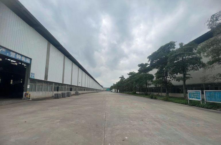 重工业滴水14米长度180米航车9部可架30吨空地1万方