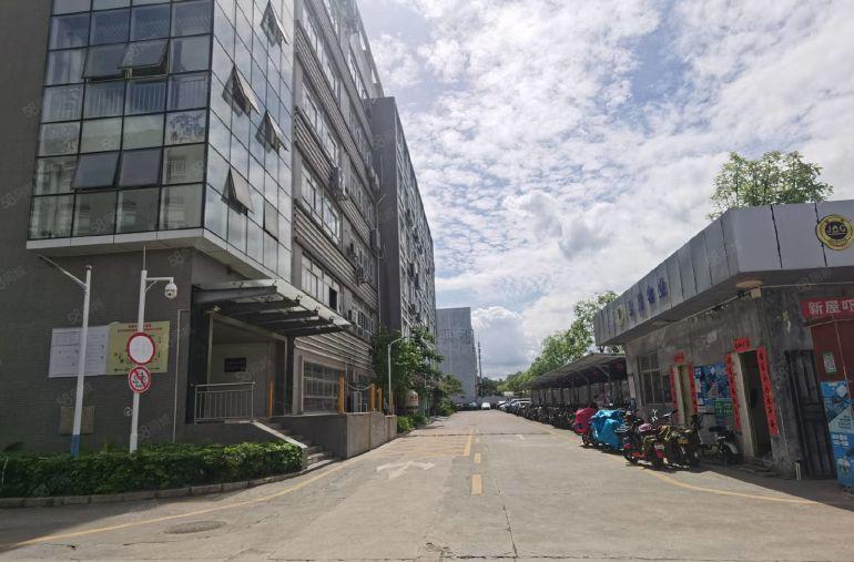 武深高速口约场大型工业园区2000平米一层带装修办公室出租