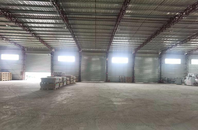 秋长白石新出原房东钢构1000平厂房低价出租 好进大车