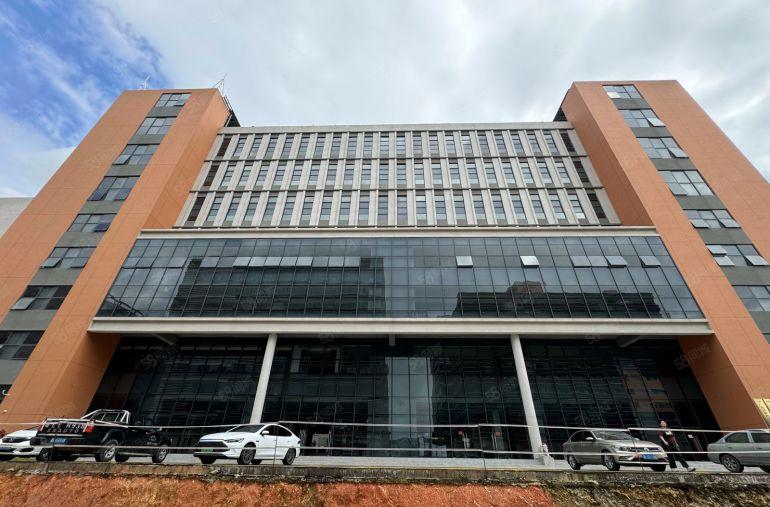 9.9元大亚湾原房东单层2500平出租 大小分租 配套齐全！