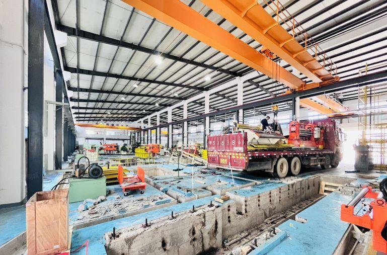 11米高钢构带10吨航车整栋6000平带有精装修办公室可分租