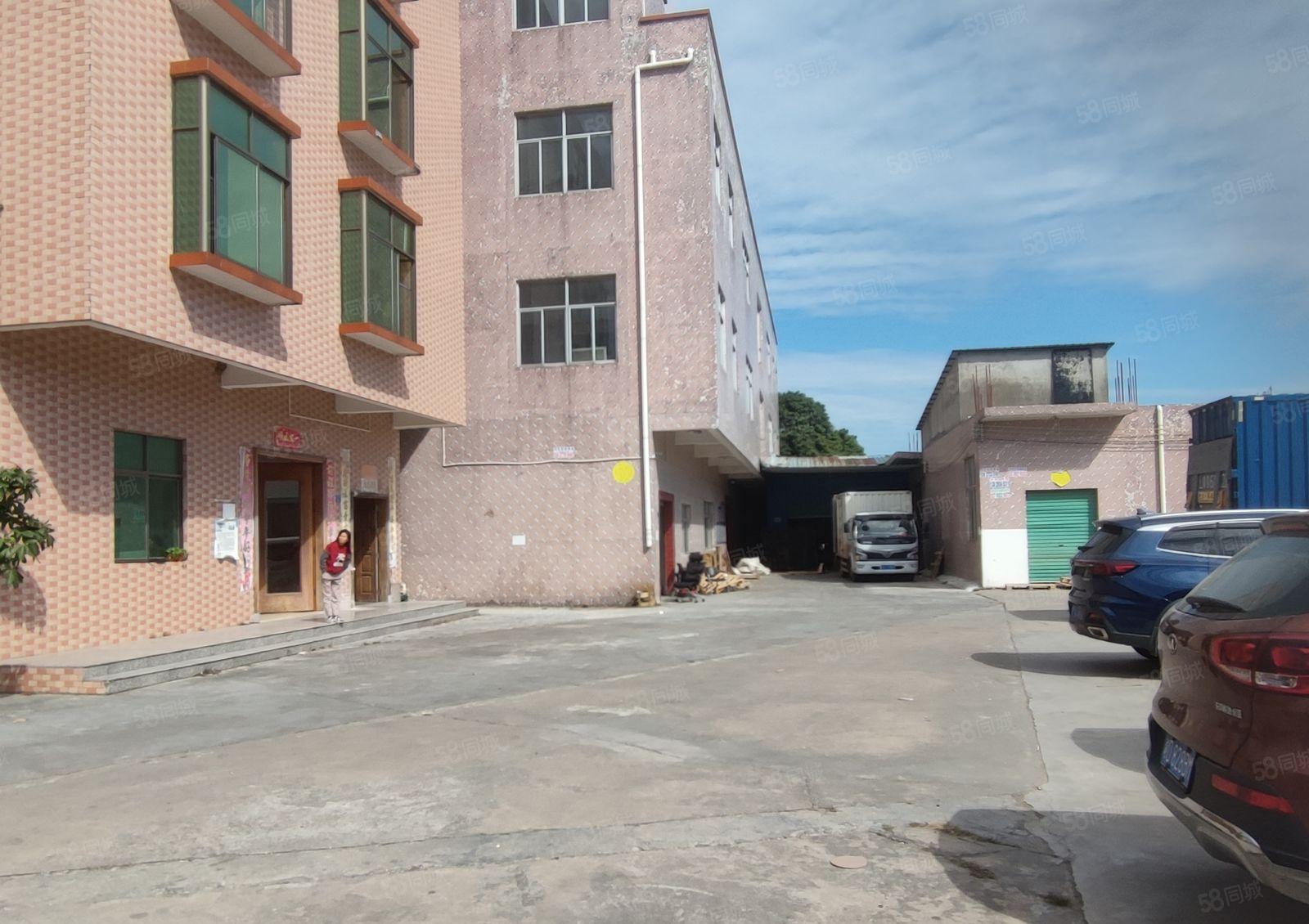 新圩元洞工业区1200平方三楼标准厂房出租现成水电周边无居民