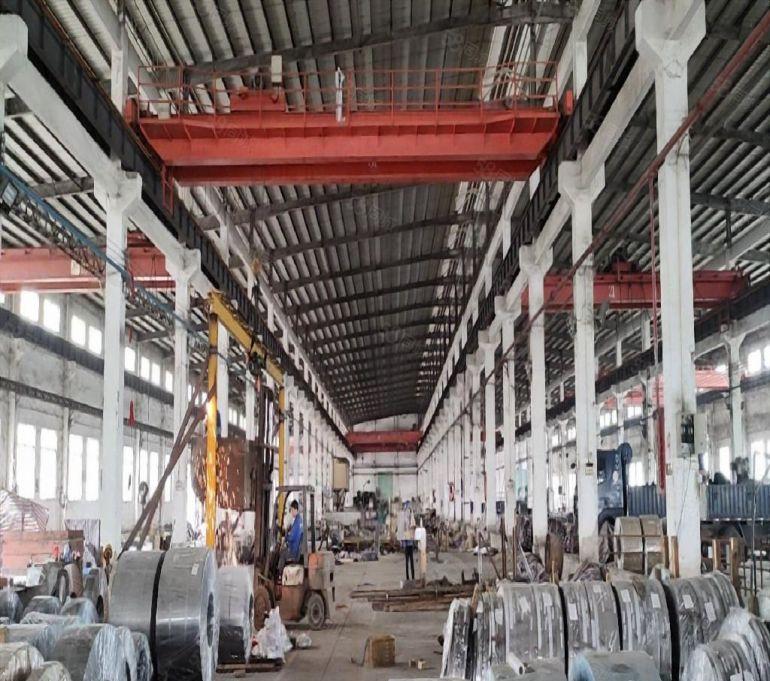 10米钢构，15元，5000平可分租，原房东直租，现成航吊