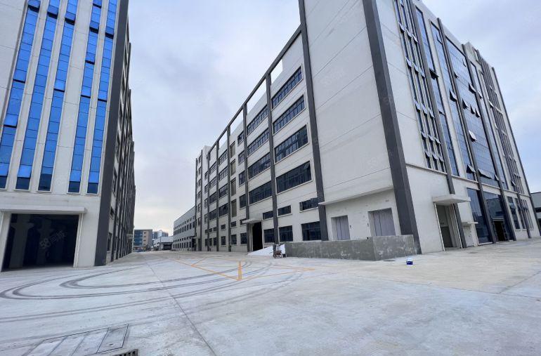 7元起惠州新圩原房东标准厂房5000平厂房出租带装修可分租