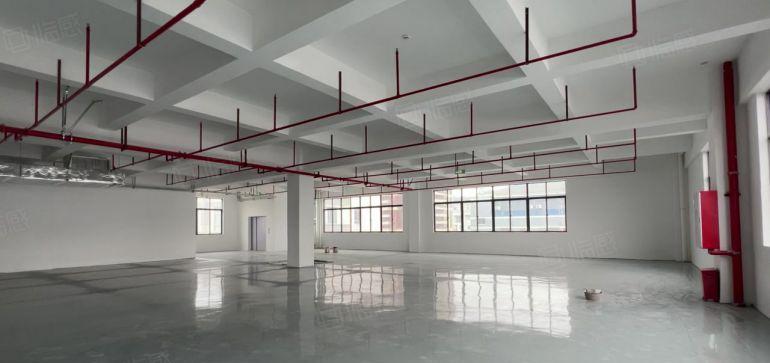 新出！2000平镇隆厂房仓库出原房东低楼层实际面积空地大