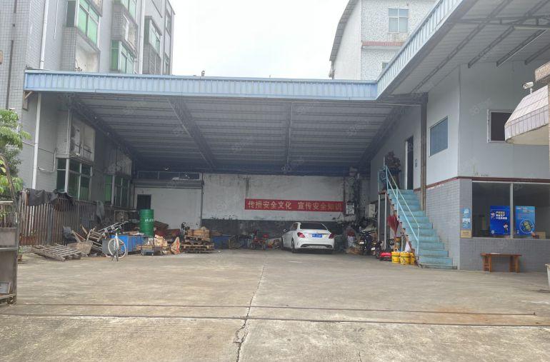 急租新墟原房东小独院，带航车。适合五金注塑磨具机械设备加工等