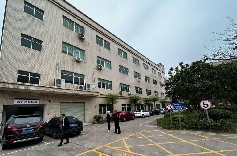 新圩约场新出精装修厂房2楼出租1000平米低价出租