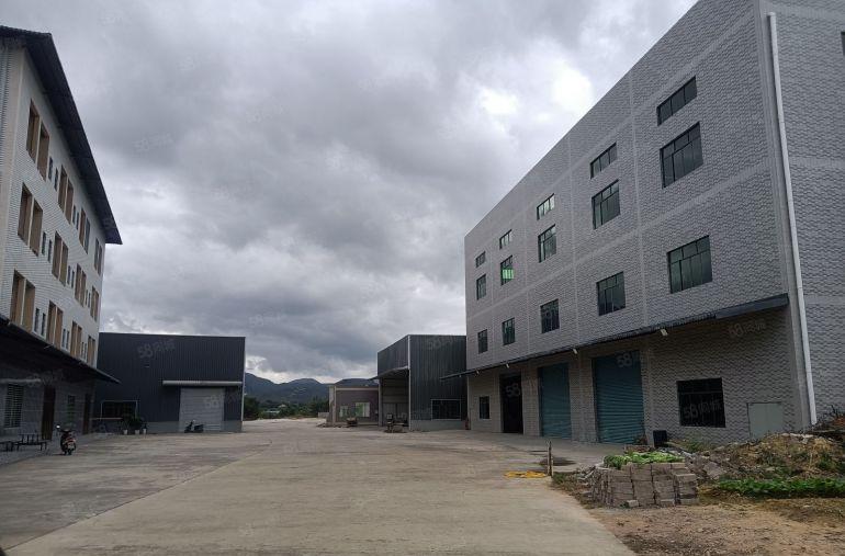 全新10000平独门独院标准厂房出租