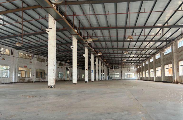 个人出租厂房带红本独院5450平方，带牛角8米高