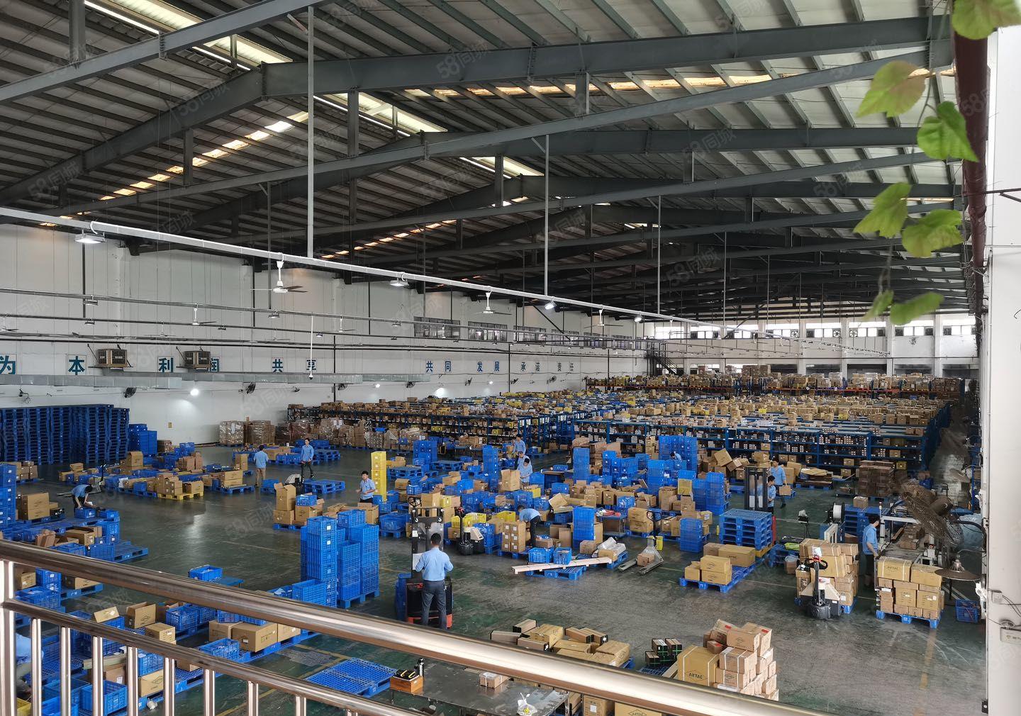 惠州市惠阳区镇隆高速出口附近物流仓库分租6850平米可以分租