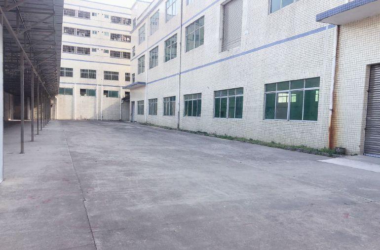 9元独院！镇隆皇后村5000平独院厂房仓库低价出租 大小分租