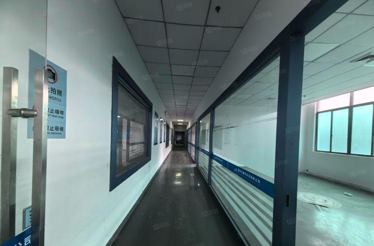 精装修办公室吊顶中央空调，水电齐全惠阳三和2800平