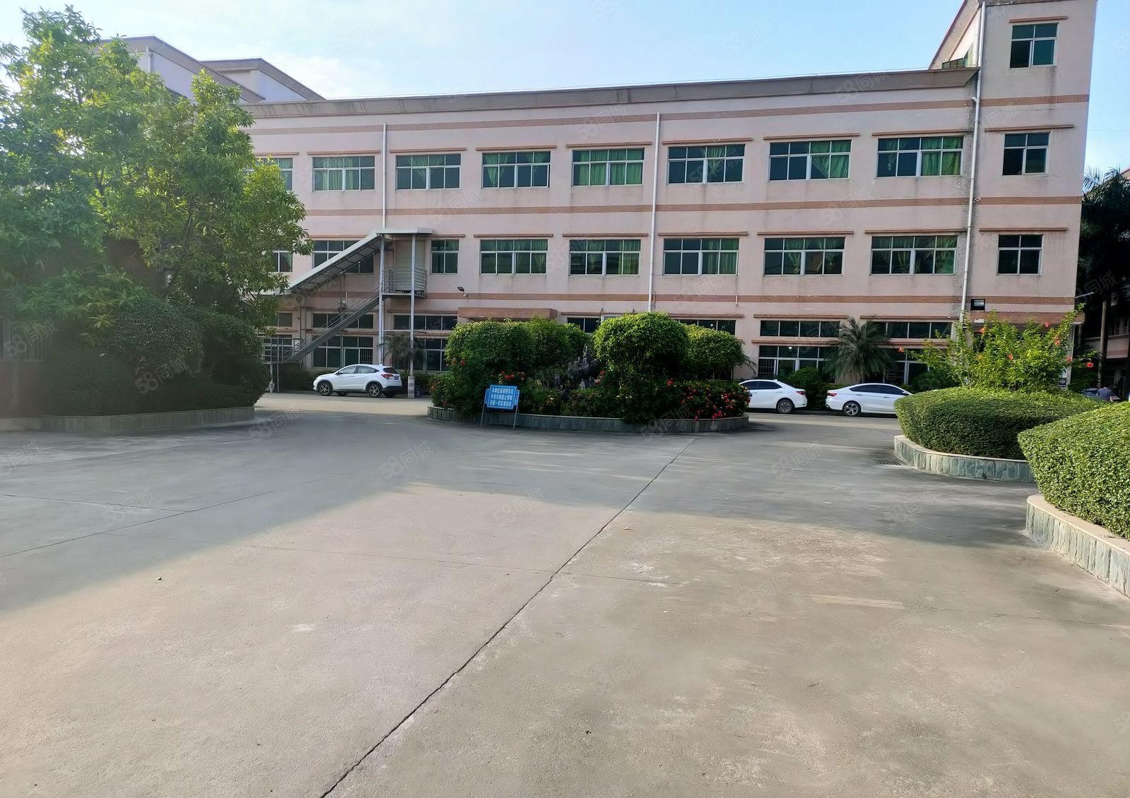 独院厂房出租（厂房6000平米，宿舍2000平米）