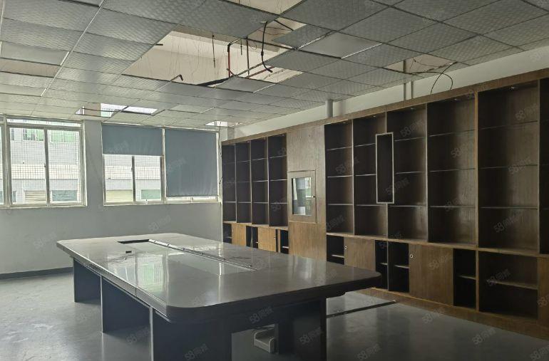 大亚湾临深800平方精装修厂房低价出租面转让费 好招工