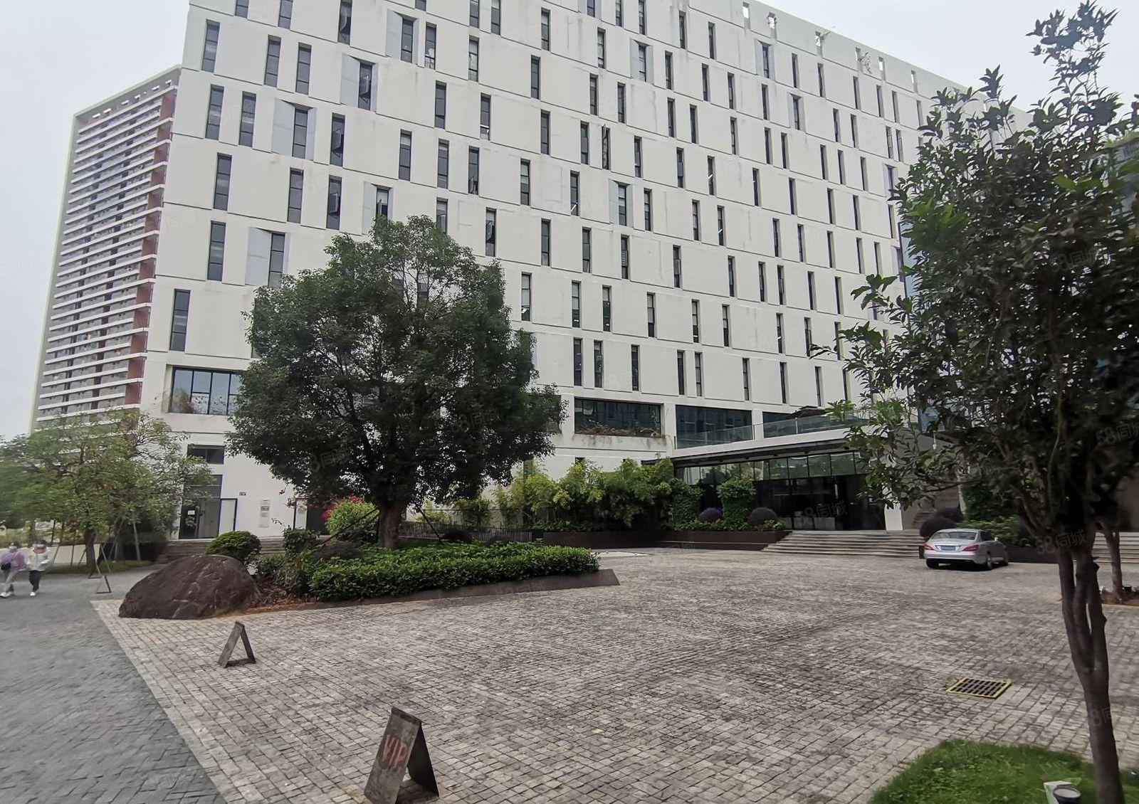 大亚湾西区原房东整层2000平方米，红本厂房出组，形象好