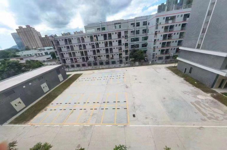 特惠厂房8块，手快有手慢无。300平米起分租。好招工