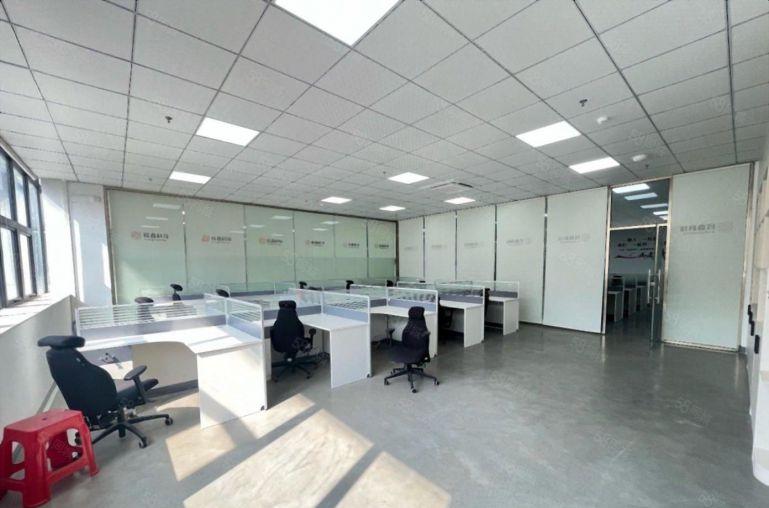 十块 大亚湾西区新出一层一千平楼上厂房仓库带装修 园区空地大