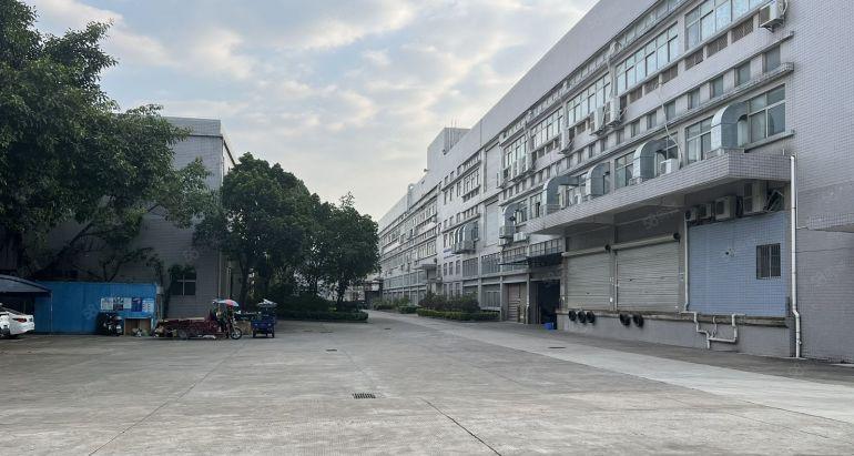 大亚湾万达旁新出单层面积5000平卸货平台原房东直租无公摊