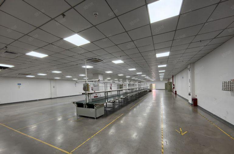 13块！临深大亚湾原房东实际面积800平出租水电齐全好招工。