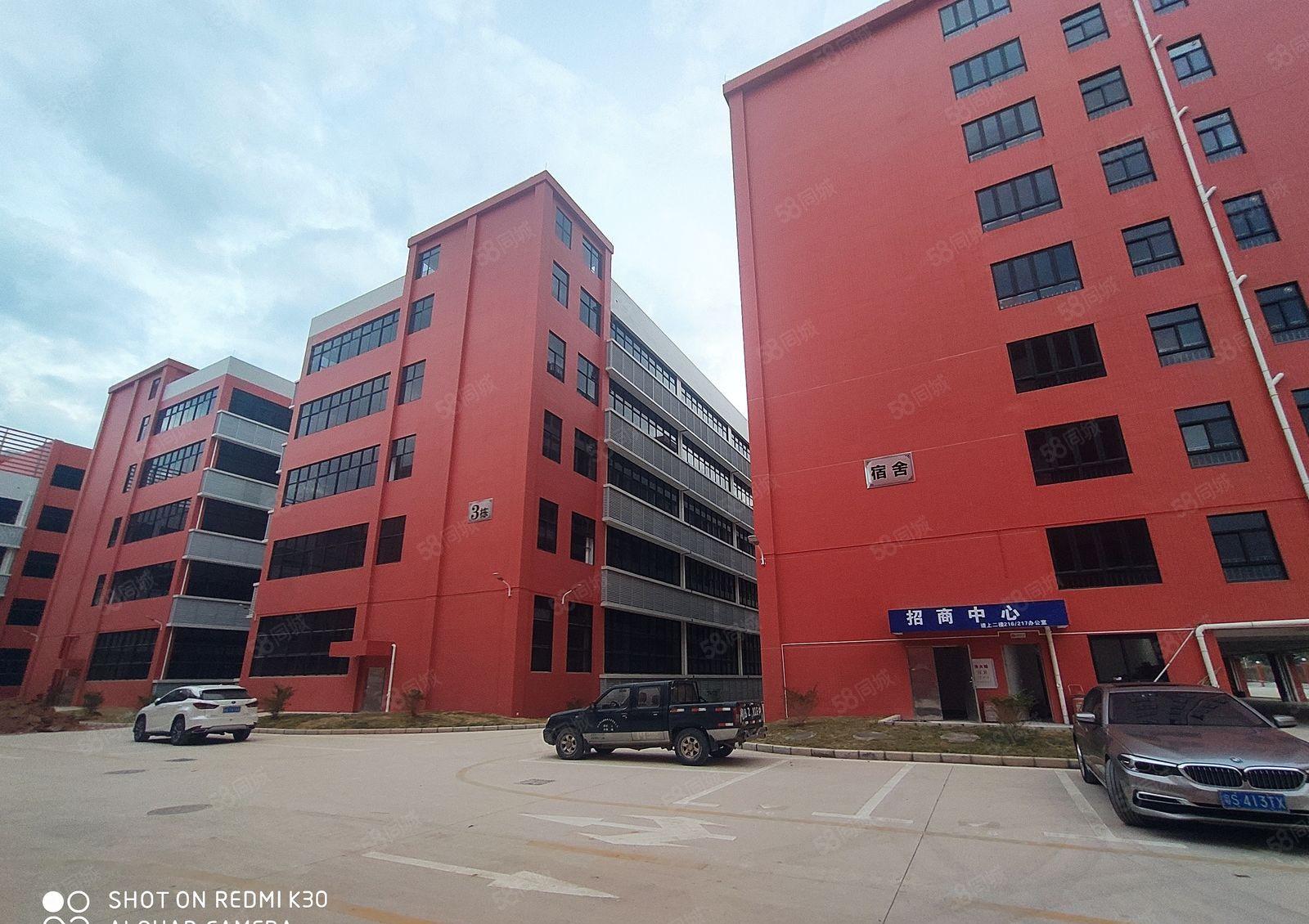 全新厂房招租，年底租金便宜出租，现成消防喷淋