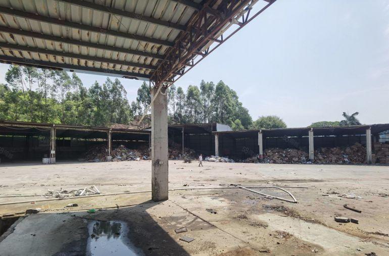 独门独院钢构厂房空地大小分组，房东自持再生资源营业执照