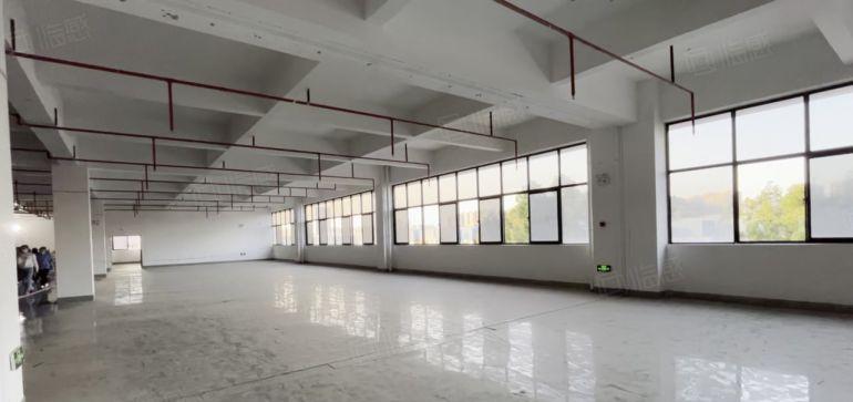 深圳坪山高新区旁，科技园内，新厂房12元一方