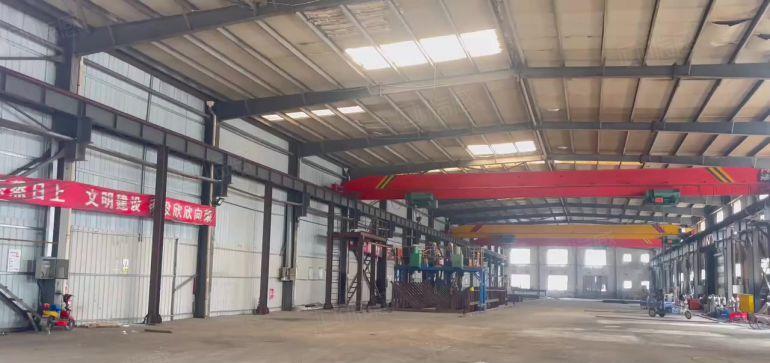 13元！大亚湾澳头钢结构带10吨行车3000平厂房仓库出租