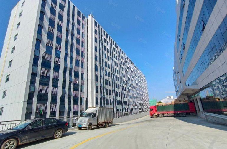 10元新建，3000平可分，原房东全新厂房仓库出租，高使用率