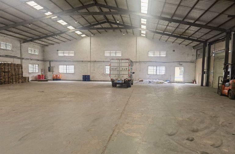 龙光城旁独门，独院标准仓库出租