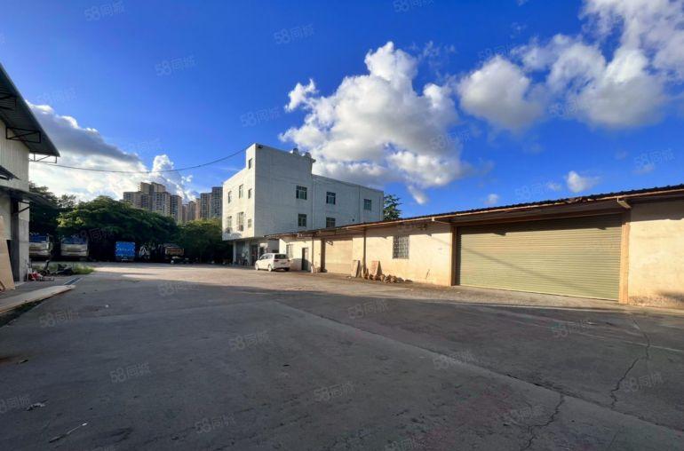 龙光城周边，个位数。单一层钢构厂房仓库330平米，单价8元。