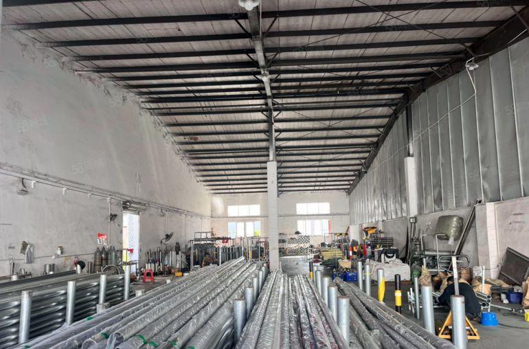 大亚湾独门独院单一层钢构厂房仓库3千平米，高度8米，可分租。