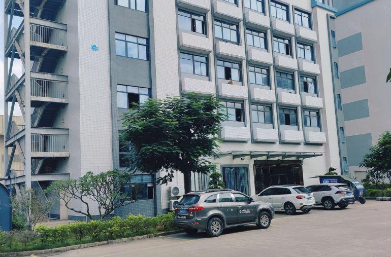 12元大亚湾西区，楼上顶层钢结构，2000平米，合做电商。