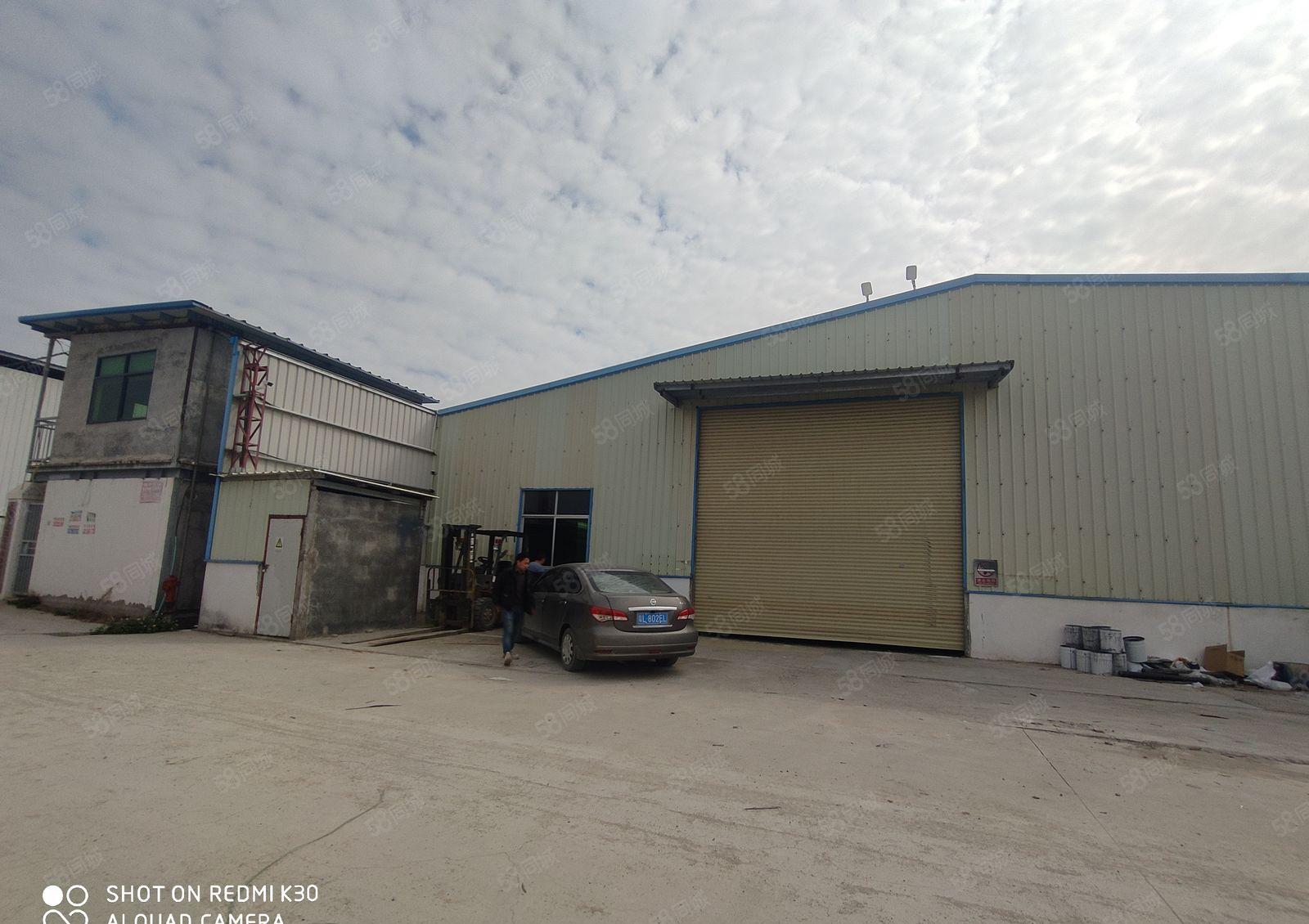 独门独院厂房出租，租金便宜，现成地坪漆。