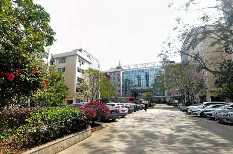 大亚湾西区新出原房东精装修一楼厂房仓库低价出租1000平方米