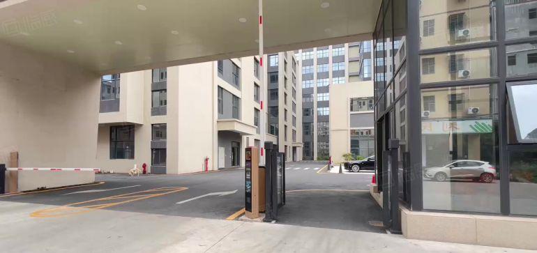 临深全新低价9元5000平厂房仓库出租带牛角位带卸货平台。。