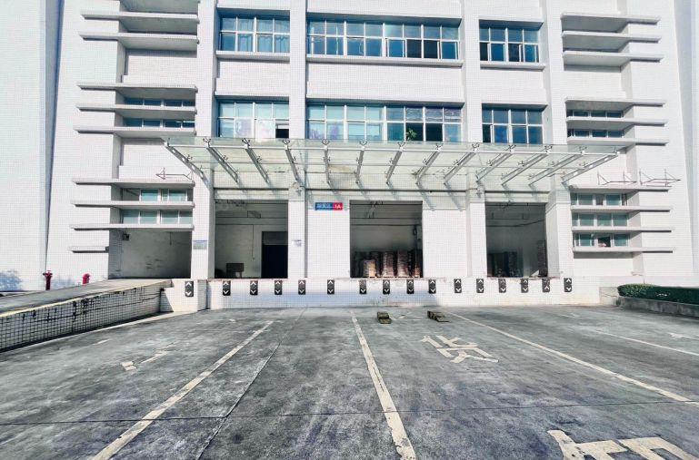 7块钱在大亚湾比亚迪旁租原房东一二楼厂房带精装修办公室