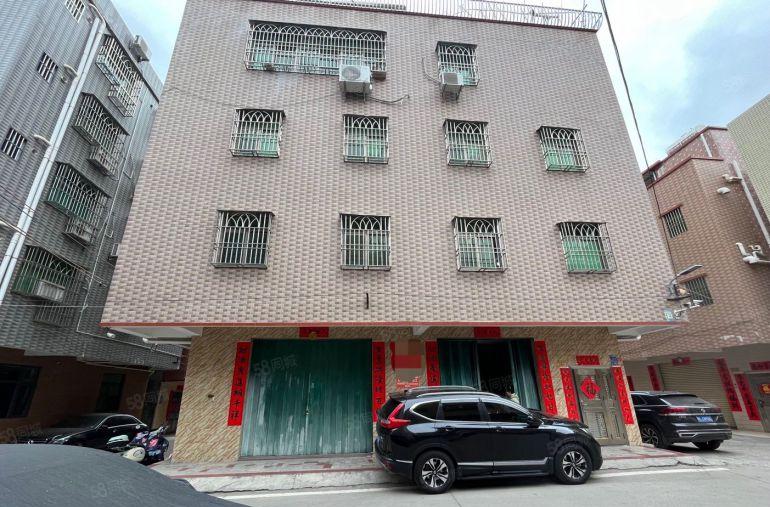 路边门面出租，面积120平，租金1200元