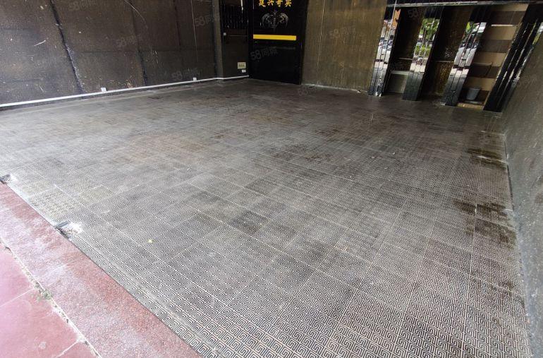 大亚湾比亚迪少量厂房特价仓库出租，1000元一间，先到先得