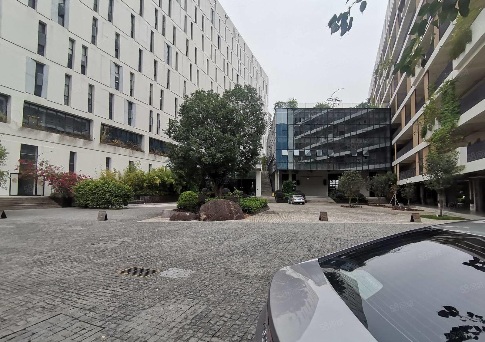 大亚湾西区原房东整层2000平方米，红本厂房出组，形象好